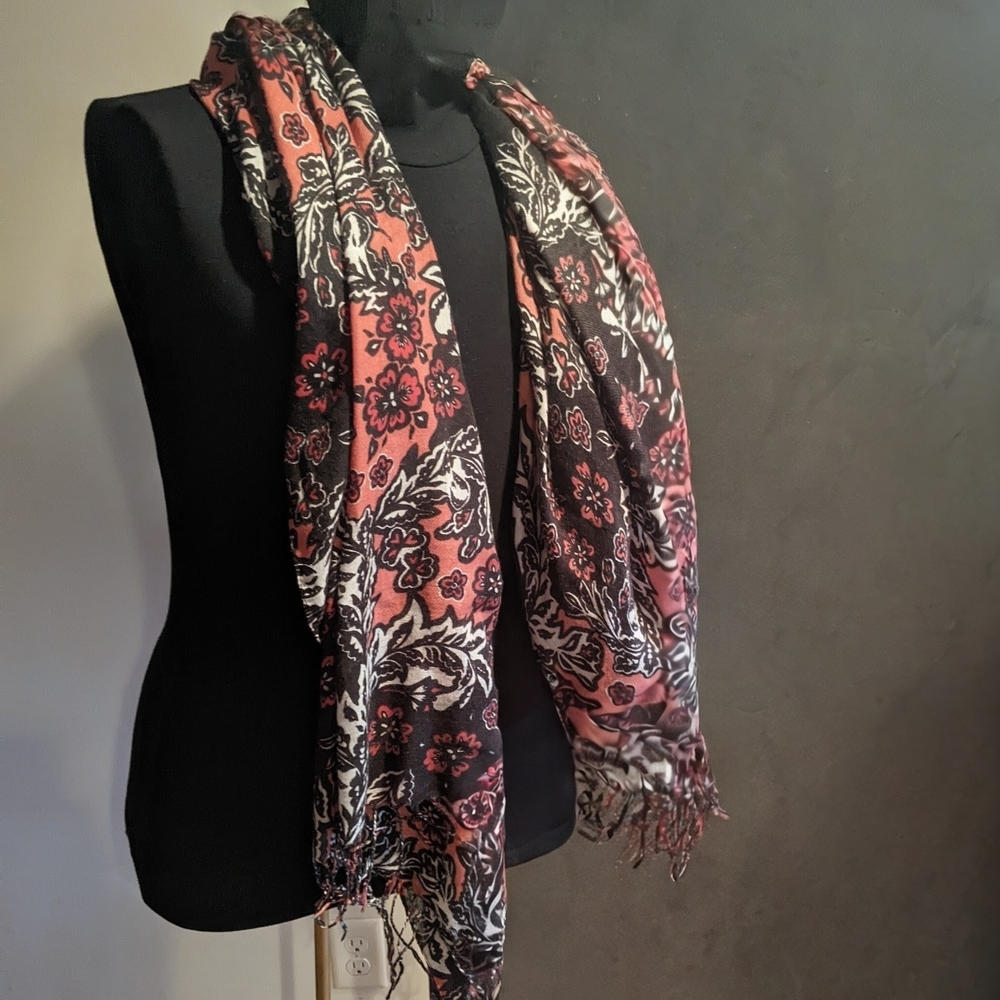H&M Black and Pink Patterned Scarf - Picture 2 of 5